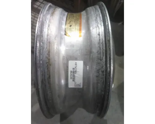 HUB PILOTED - ALUMINUM 22.5 X 8.25 WHEEL