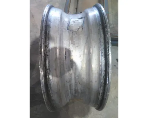 HUB PILOTED - ALUMINUM 22.5 X 8.25 WHEEL