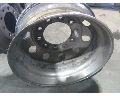 HUB PILOTED - ALUMINUM 22.5 X 8.25 WHEEL