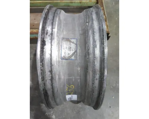 HUB PILOTED - ALUMINUM 22.5 X 8.25 WHEEL