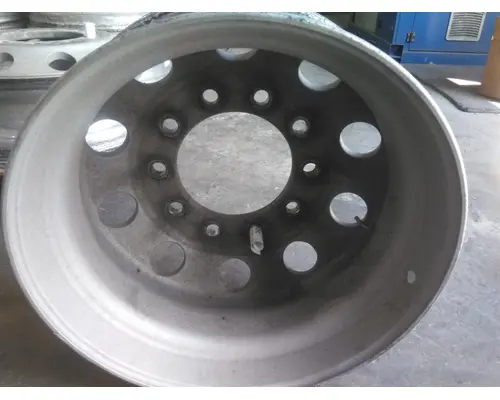 HUB PILOTED - ALUMINUM 22.5 X 8.25 WHEEL