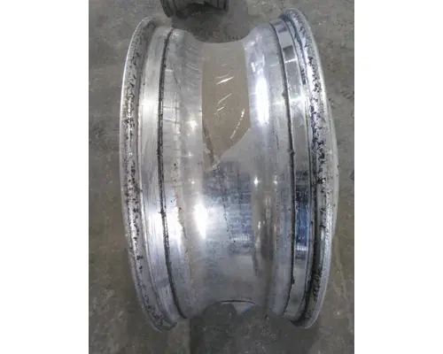 HUB PILOTED - ALUMINUM 22.5 X 8.25 WHEEL