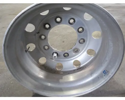 HUB PILOTED - ALUMINUM 22.5 X 8.25 WHEEL