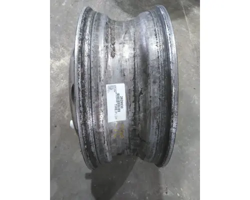 HUB PILOTED - ALUMINUM 22.5 X 8.25 WHEEL
