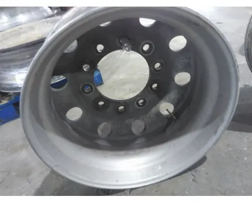 HUB PILOTED - ALUMINUM 22.5 X 8.25 WHEEL