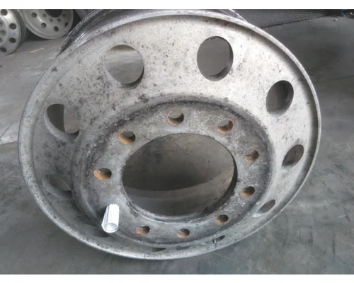 HUB PILOTED - ALUMINUM 22.5 X 8.25 WHEEL