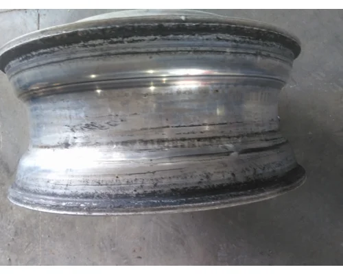HUB PILOTED - ALUMINUM 22.5 X 8.25 WHEEL