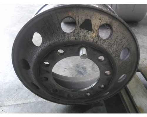 HUB PILOTED - ALUMINUM 22.5 X 8.25 WHEEL