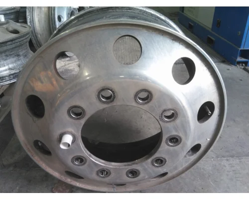 HUB PILOTED - ALUMINUM 22.5 X 8.25 WHEEL