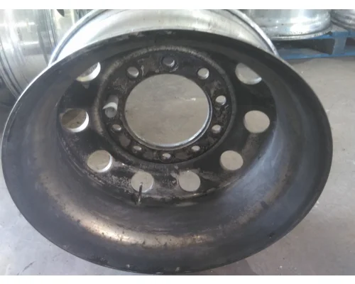 HUB PILOTED - ALUMINUM 22.5 X 8.25 WHEEL
