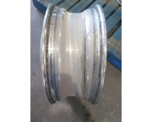 HUB PILOTED - ALUMINUM 22.5 X 8.25 WHEEL