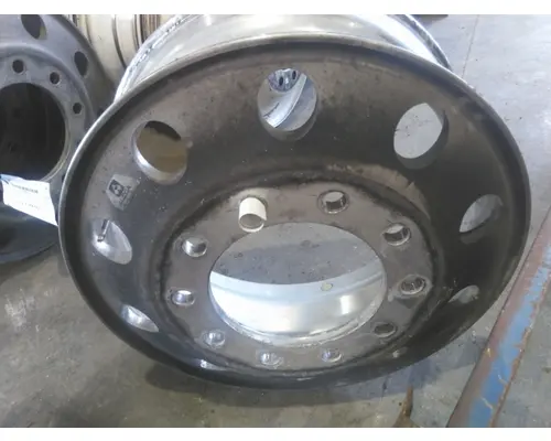 HUB PILOTED - ALUMINUM 22.5 X 8.25 WHEEL