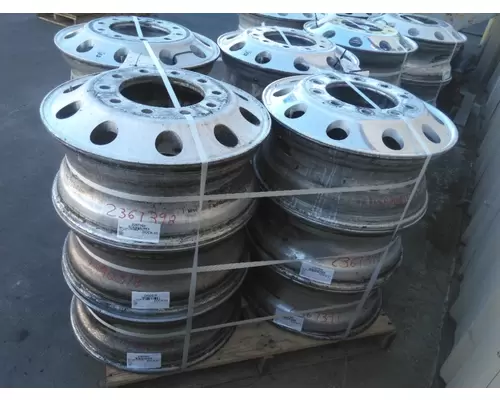 HUB PILOTED - ALUMINUM 22.5 X 8.25 WHEEL