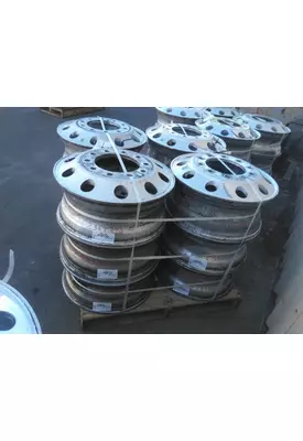 HUB PILOTED - ALUMINUM 22.5 X 8.25 WHEEL