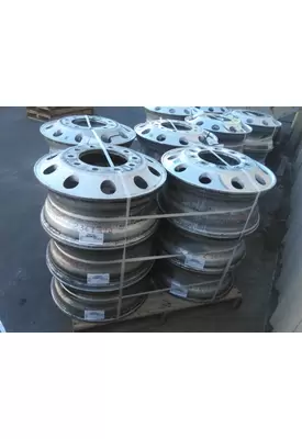 HUB PILOTED - ALUMINUM 22.5 X 8.25 WHEEL