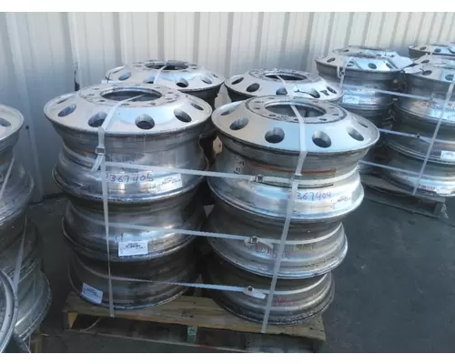 HUB PILOTED - ALUMINUM 22.5 X 8.25 WHEEL