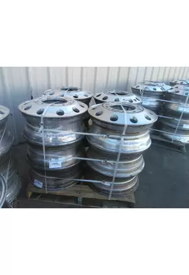 HUB PILOTED - ALUMINUM 22.5 X 8.25 WHEEL