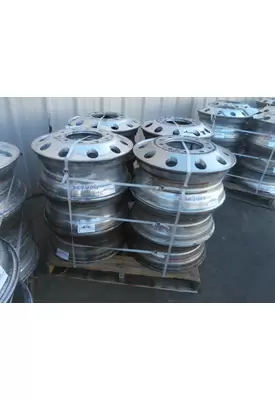 HUB PILOTED - ALUMINUM 22.5 X 8.25 WHEEL