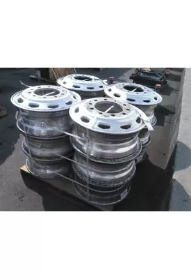 HUB PILOTED - ALUMINUM 22.5 X 8.25 WHEEL