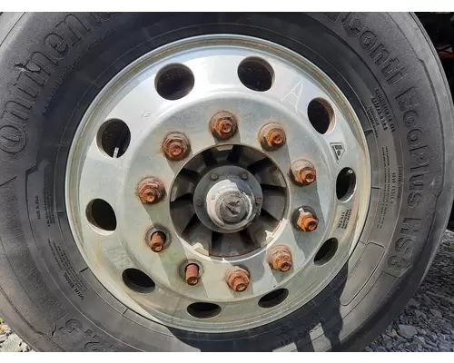 HUB PILOTED - ALUMINUM 22.5 X 8.25 WHEEL