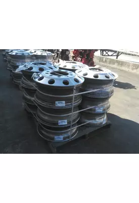 HUB PILOTED - ALUMINUM 22.5 X 8.25 WHEEL