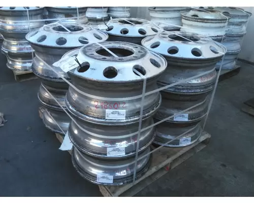 HUB PILOTED - ALUMINUM 22.5 X 8.25 WHEEL