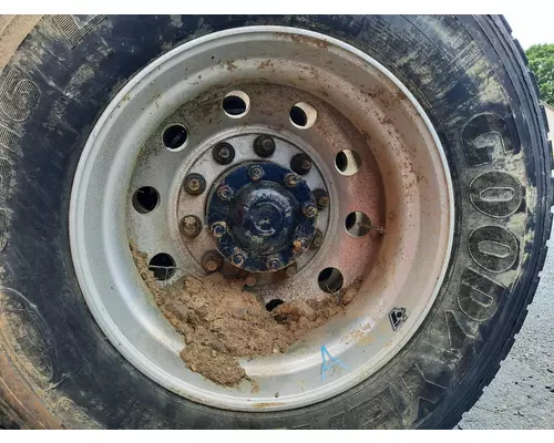 HUB PILOTED - ALUMINUM 22.5 X 8.25 WHEEL