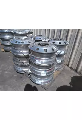 HUB PILOTED - ALUMINUM 22.5 X 8.25 WHEEL