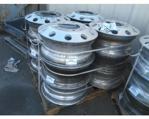 HUB PILOTED - ALUMINUM 22.5 X 8.25 WHEEL
