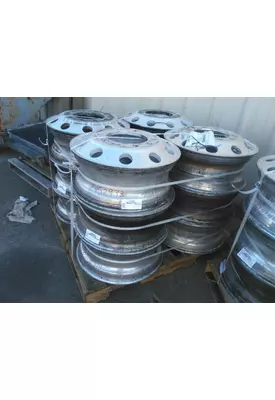 HUB PILOTED - ALUMINUM 22.5 X 8.25 WHEEL