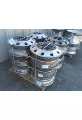 HUB PILOTED - ALUMINUM 22.5 X 8.25 WHEEL