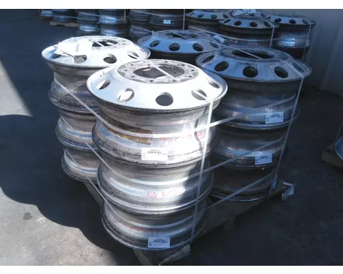 HUB PILOTED - ALUMINUM 22.5 X 8.25 WHEEL