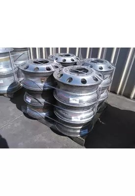 HUB PILOTED - ALUMINUM 22.5 X 8.25 WHEEL