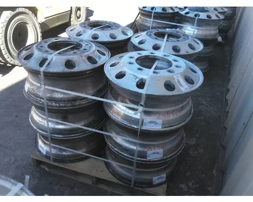 HUB PILOTED - ALUMINUM 22.5 X 8.25 WHEEL