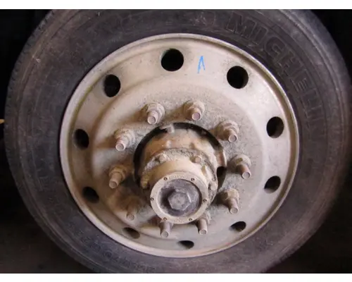 HUB PILOTED - ALUMINUM 22.5 X 8.25 WHEEL