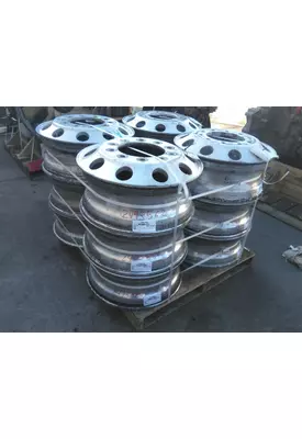 HUB PILOTED - ALUMINUM 22.5 X 8.25 WHEEL
