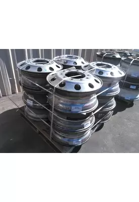 HUB PILOTED - ALUMINUM 22.5 X 8.25 WHEEL