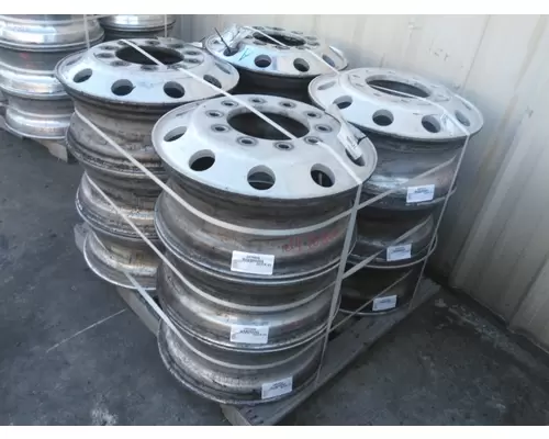 HUB PILOTED - ALUMINUM 22.5 X 8.25 WHEEL