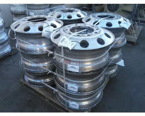 HUB PILOTED - ALUMINUM 22.5 X 8.25 WHEEL