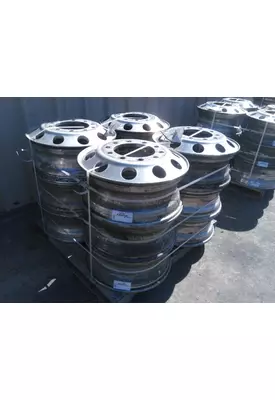HUB PILOTED - ALUMINUM 22.5 X 8.25 WHEEL
