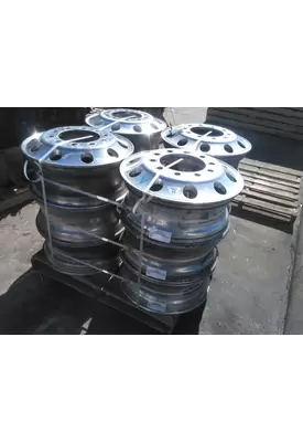 HUB PILOTED - ALUMINUM 22.5 X 8.25 WHEEL