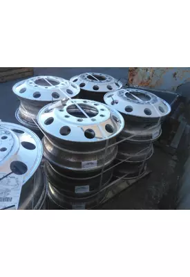 HUB PILOTED - ALUMINUM 22.5 X 8.25 WHEEL