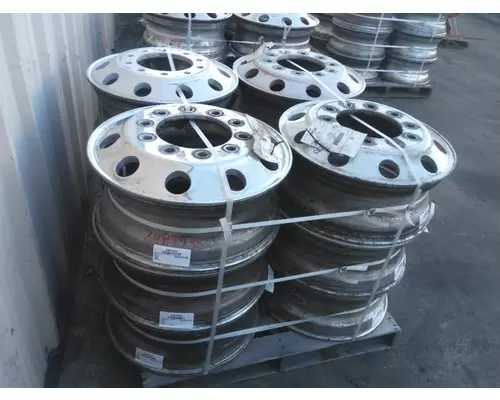 HUB PILOTED - ALUMINUM 22.5 X 8.25 WHEEL