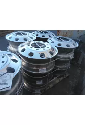 HUB PILOTED - ALUMINUM 22.5 X 8.25 WHEEL