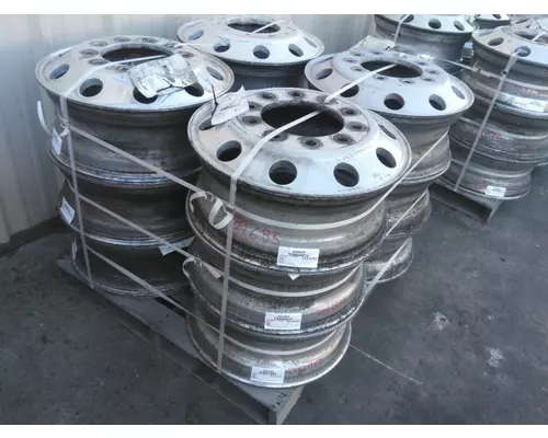 HUB PILOTED - ALUMINUM 22.5 X 8.25 WHEEL