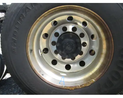 HUB PILOTED - ALUMINUM 22.5 X 8.25 WHEEL