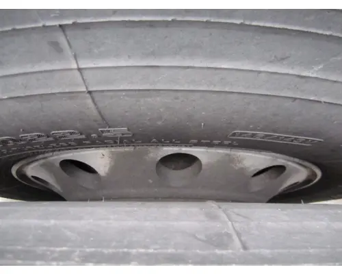 HUB PILOTED - ALUMINUM 22.5 X 8.25 WHEEL