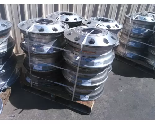 HUB PILOTED - ALUMINUM 22.5 X 8.25 WHEEL