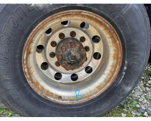 HUB PILOTED - ALUMINUM 22.5 X 8.25 WHEEL