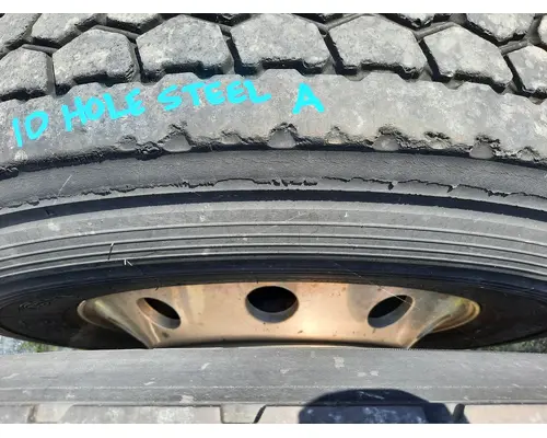 HUB PILOTED - ALUMINUM 22.5 X 8.25 WHEEL